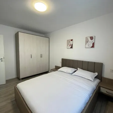 Comfort & Luxury Pnmresidence Apartment