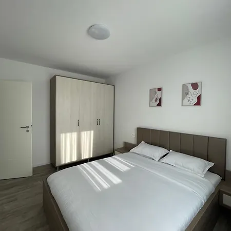 Comfort & Luxury Pnmresidence Apartment