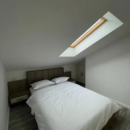 Comfort & Luxury Pnmresidence Apartment