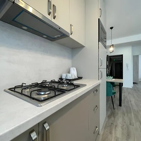 Comfort & Luxury Pnmresidence Apartment